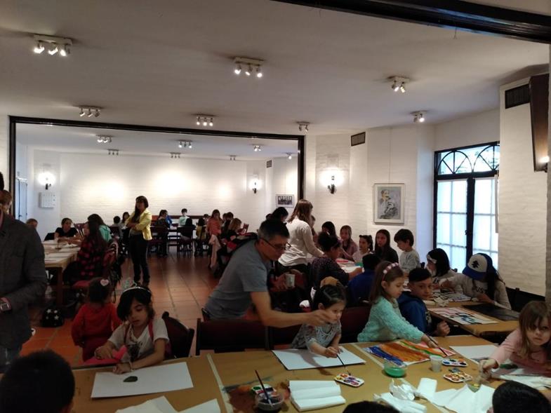 Concurso de manchas infantil para artistas pintores