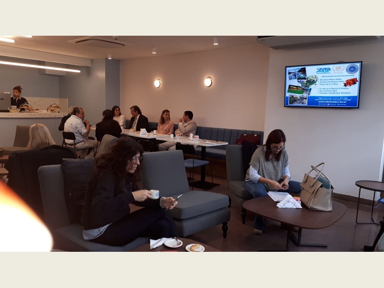 Inauguración. "Zona de cafetería" en la Sala de Profesionales