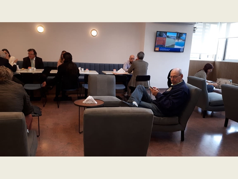 Inauguración. "Zona de cafetería" en la Sala de Profesionales