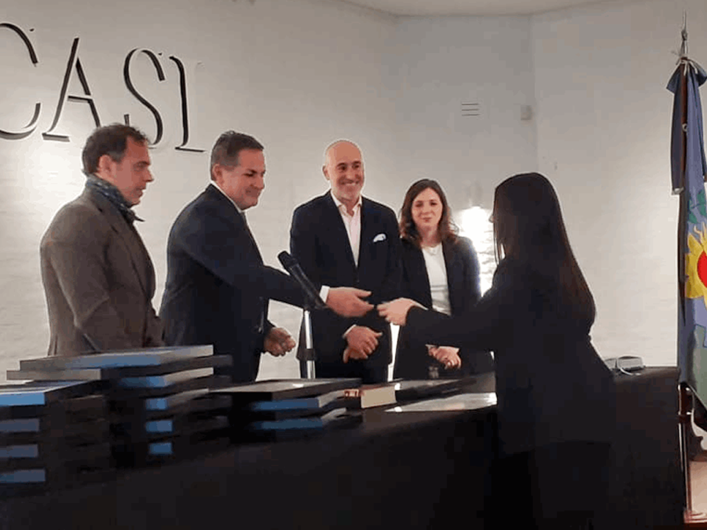 El CASI recibió a 28 nuevos matriculados y reafirmó su apuesta a la formación en IA