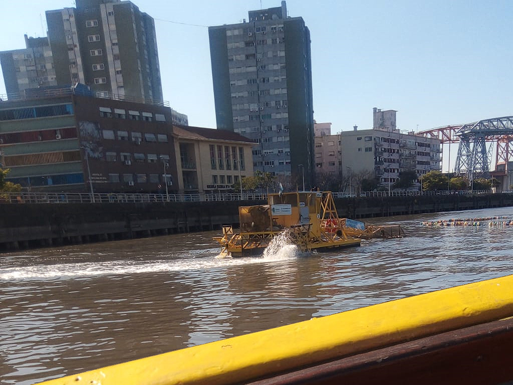 Por qué hoy navegamos por el Riachuelo