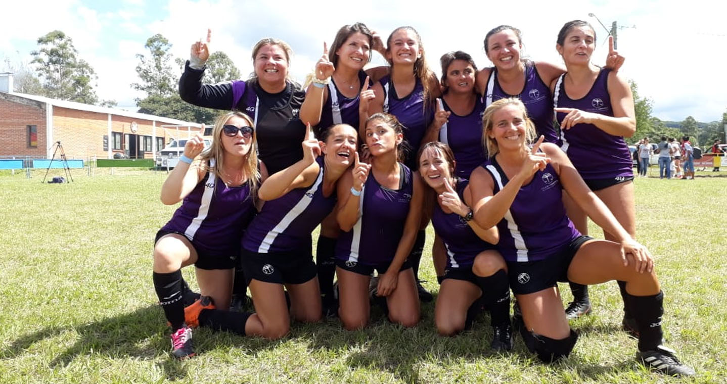 Futbol femenino. COPROBA Equipo VIOLETA, campeón 5