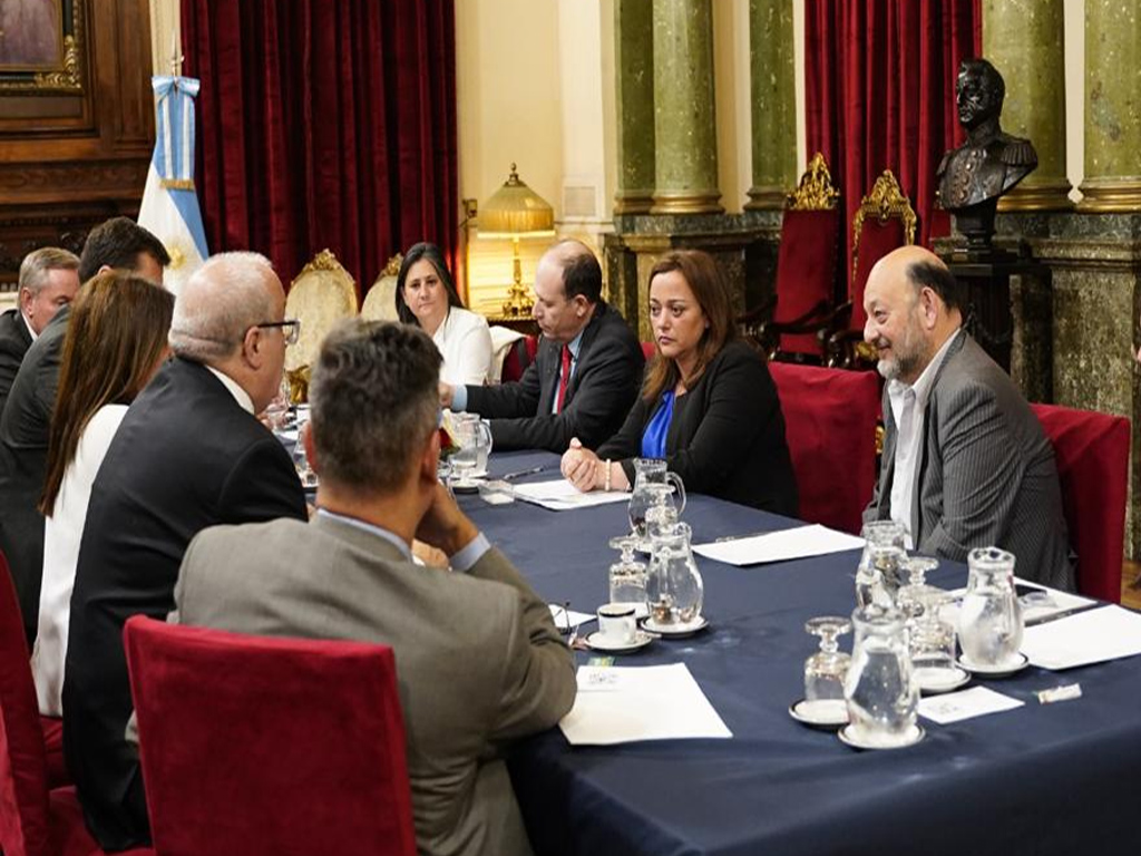 Importante reunión en el Congreso de la Nación