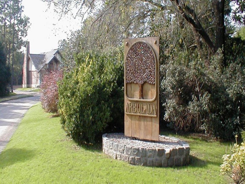 Cementerio Privado La Arbolada