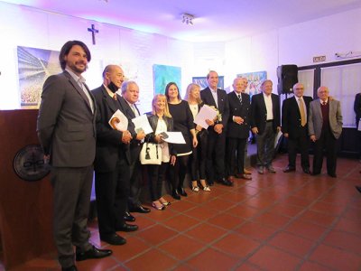 Reconocimiento a los colegas que cumplieron 50 años de ejercicio profesional