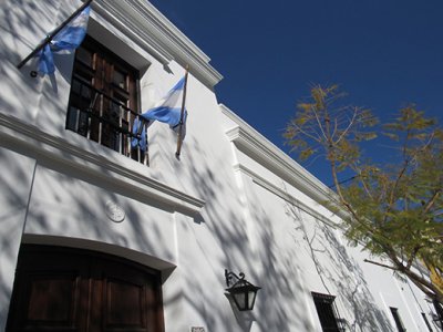 Frente Colegio de Abogados de San Isidro, Martín y Omar 339