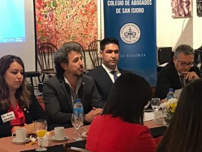 Mesa Abierta. Com. Nac. de Jóvenes Abogados -FACA-