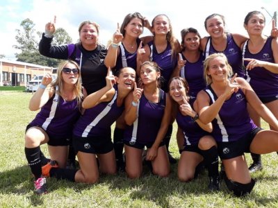 Futbol femenino. COPROBA Equipo VIOLETA, campeón