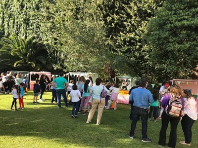  Concurso de manchas infantil para artistas pintores, en el parque del Colegio